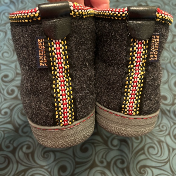 Penelope Chilvers Gray Slippers with Multicolor Trim - Picture 5 of 9